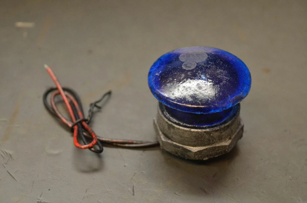 Mushroom Head Emergency Stop Buttons 4 Mushroom Head Emergency Stop Buttons - Image 2