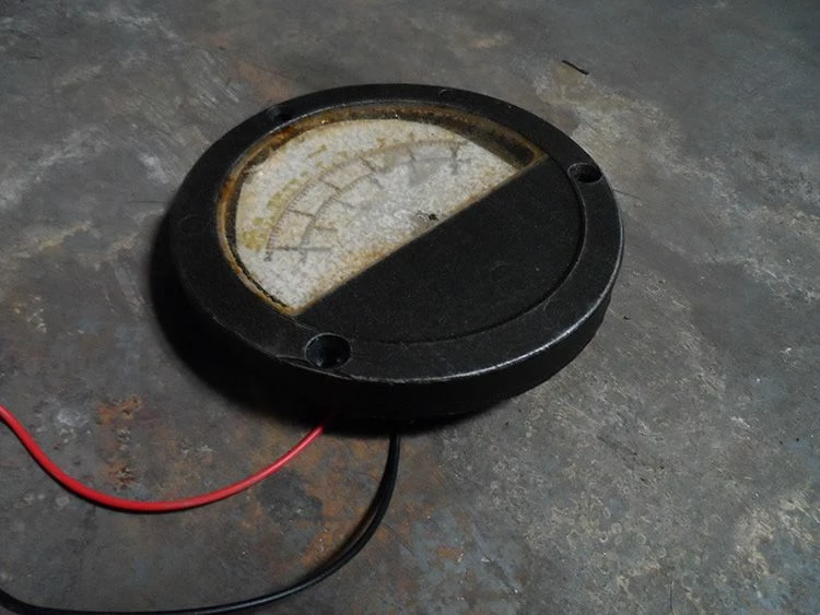 Round Gauge 4 Round Gauge - Image 2